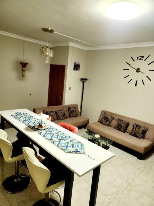 Kot Nu - Beach Themed Apartment - 3 Mins Walk From The Sea Flic-en-Flacq المظهر الخارجي الصورة