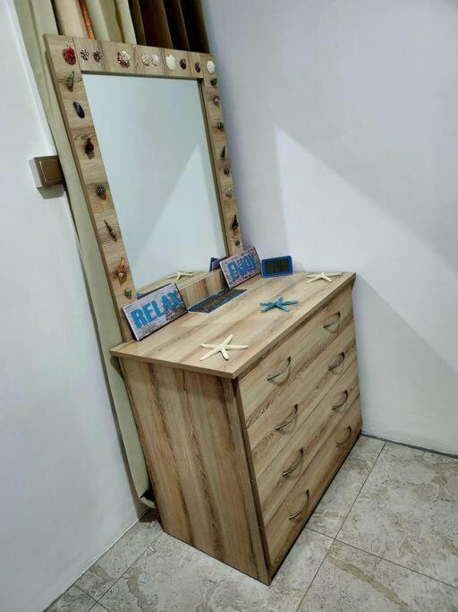 Kot Nu - Beach Themed Apartment - 3 Mins Walk From The Sea Flic-en-Flacq المظهر الخارجي الصورة